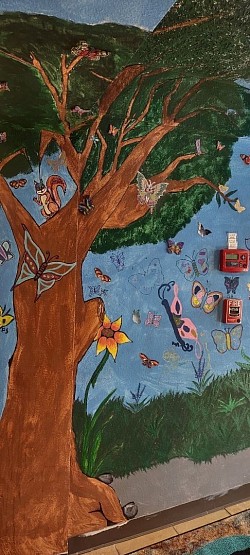 Mural at Crossroads for Women